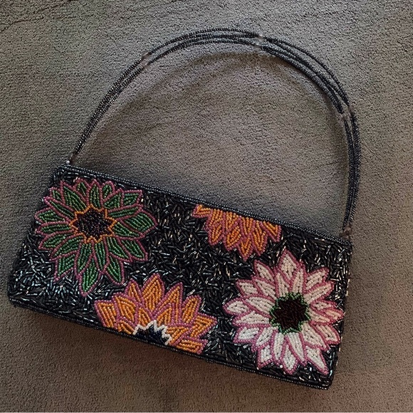 Handbags - Beaded Flower Bag